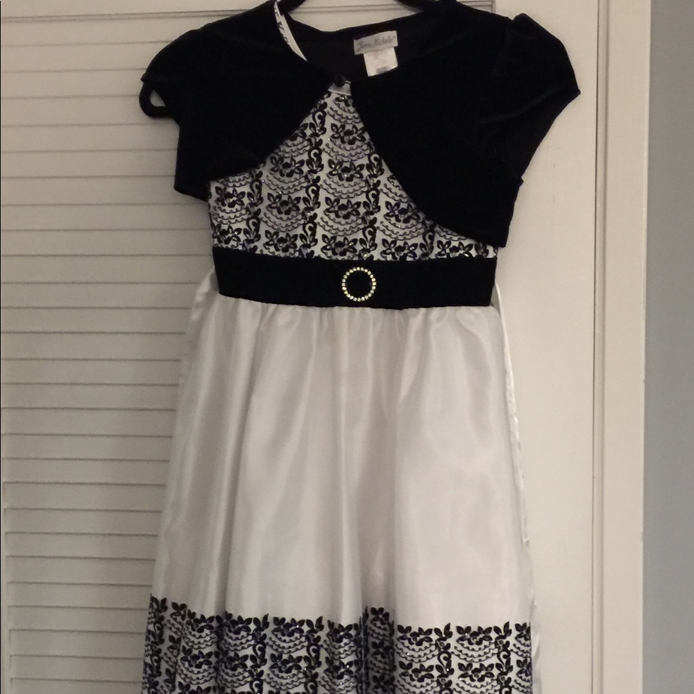 Black and white dress